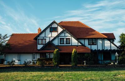 Whispering Pines Lodge