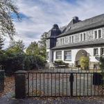 Brand New 1 Bedroom Apartment In First Class Location